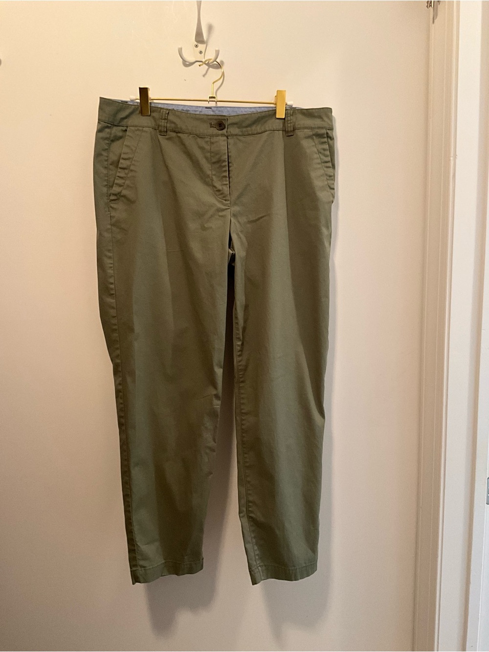Talbots Olive Green petite Women's Weekend Chino Pants
